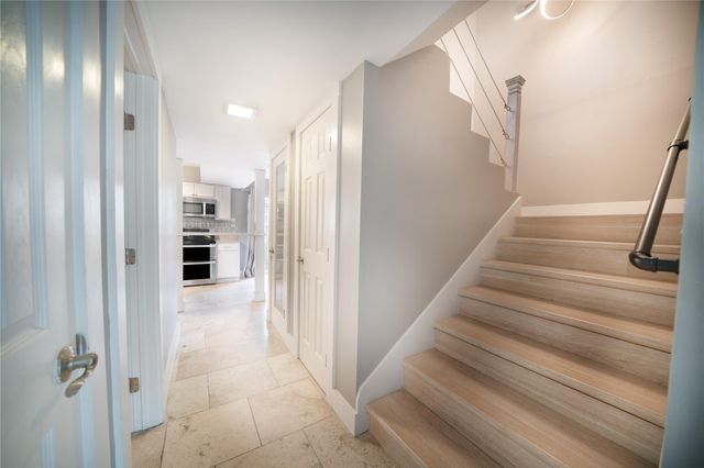 500 E Riverside DR 242, Austin, TX 78704
