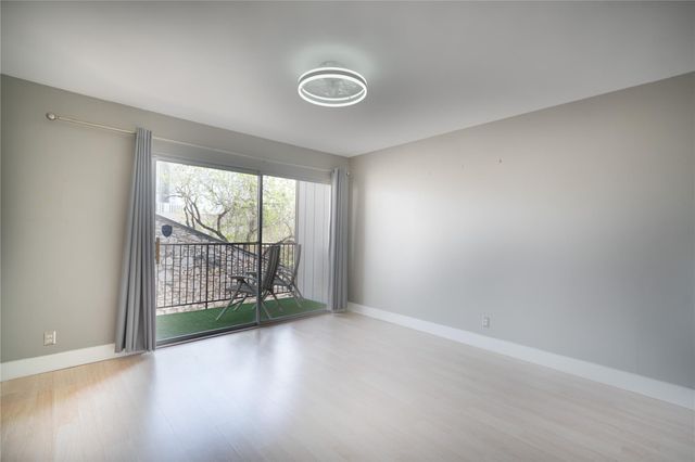 500 E Riverside DR 242, Austin, TX 78704