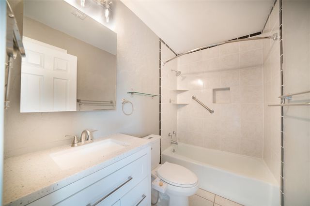 500 E Riverside DR 242, Austin, TX 78704