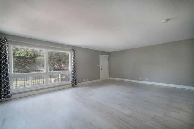500 E Riverside DR 242, Austin, TX 78704