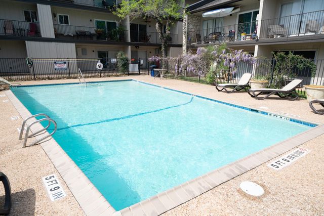 500 E Riverside DR 242, Austin, TX 78704