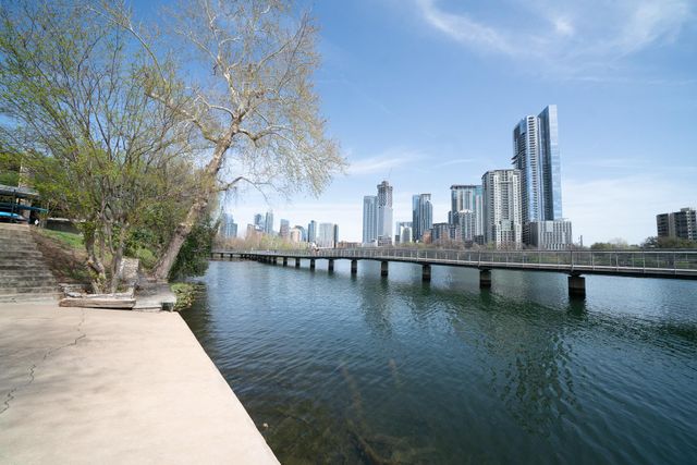 500 E Riverside DR 242, Austin, TX 78704
