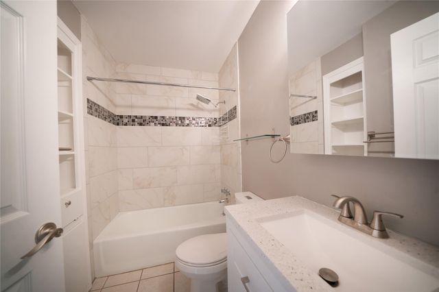 500 E Riverside DR 242, Austin, TX 78704