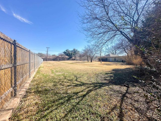 4219 LAKE PARK DRIVE, Wichita Falls, TX 76302