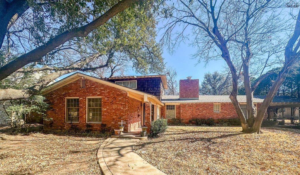 4219 LAKE PARK DRIVE, Wichita Falls, TX 76302