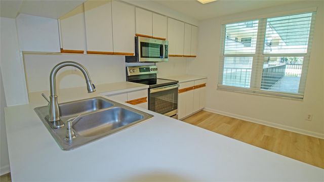 221 NE Plantation Road 213, Stuart, FL 34996