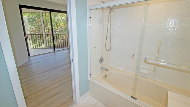 221 NE Plantation Road 213, Stuart, FL 34996