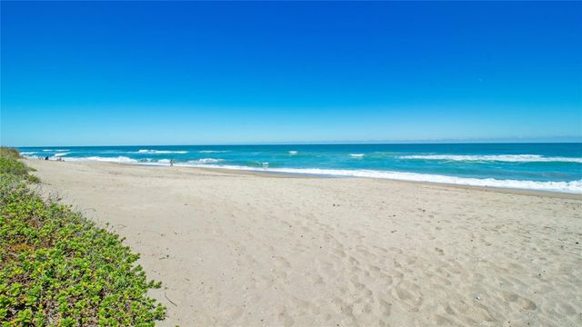 221 NE Plantation Road 213, Stuart, FL 34996