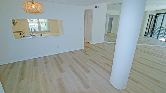 221 NE Plantation Road 213, Stuart, FL 34996