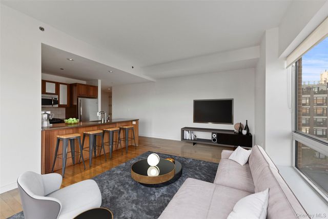 460 W 236th Street 6A, Bronx, NY 10463