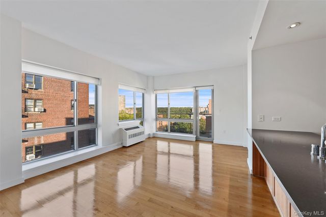 460 W 236th Street 6A, Bronx, NY 10463