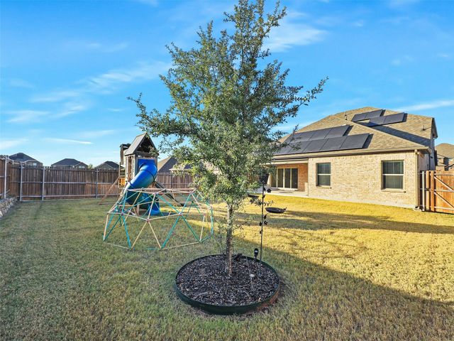 220 Fieldstone Drive, Melissa, TX 75454