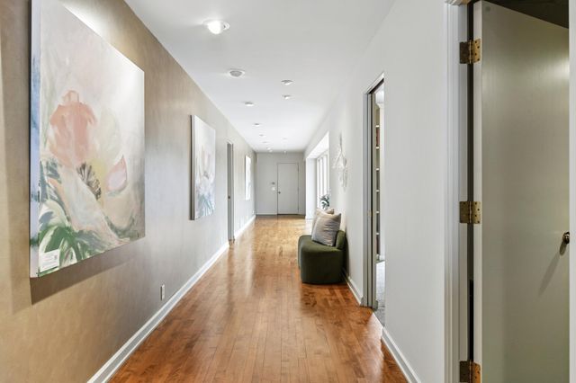 4770 Manitou Road, Excelsior, MN 55331