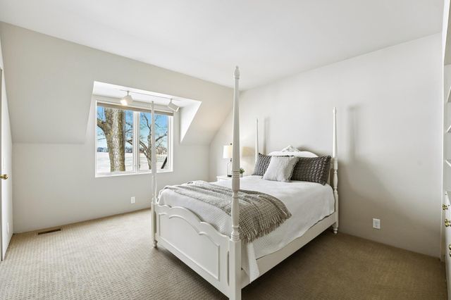 4770 Manitou Road, Excelsior, MN 55331