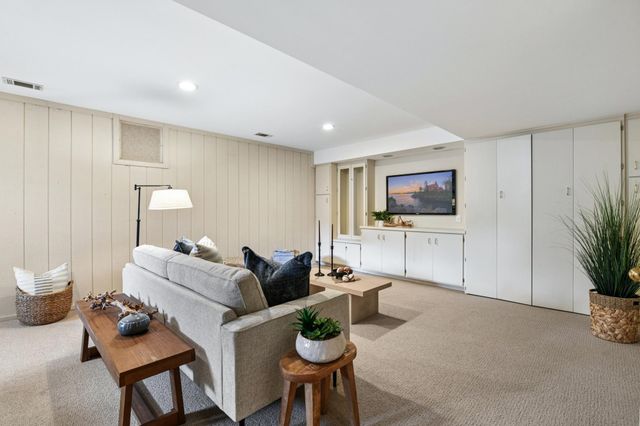 4770 Manitou Road, Excelsior, MN 55331