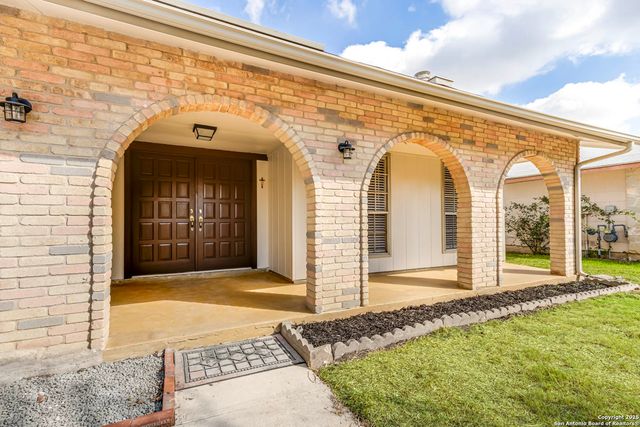 7003 Glen Walk, San Antonio, TX 78239