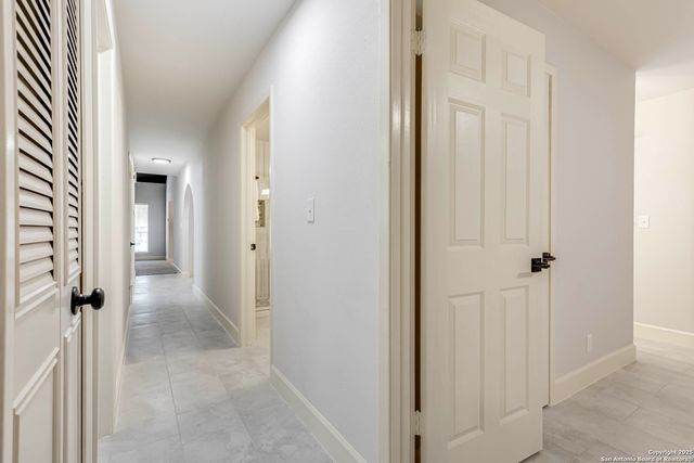 7003 Glen Walk, San Antonio, TX 78239