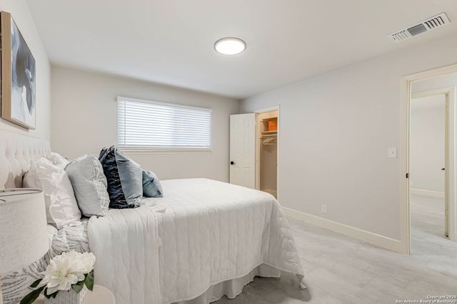 7003 Glen Walk, San Antonio, TX 78239