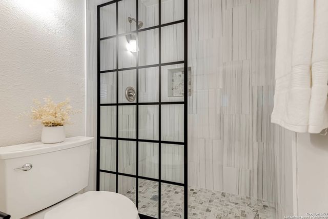 7003 Glen Walk, San Antonio, TX 78239