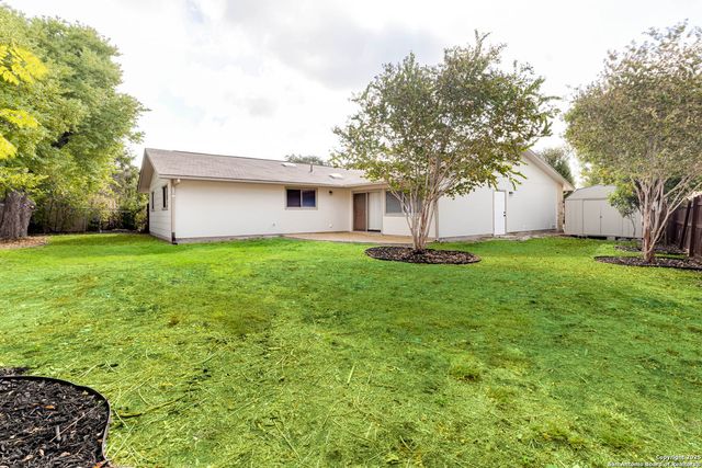 7003 Glen Walk, San Antonio, TX 78239