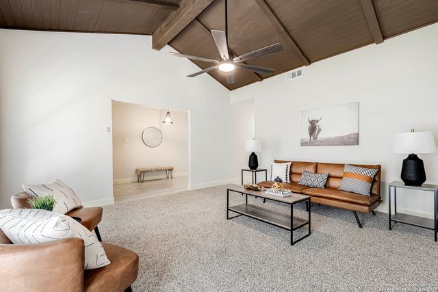 7003 Glen Walk, San Antonio, TX 78239