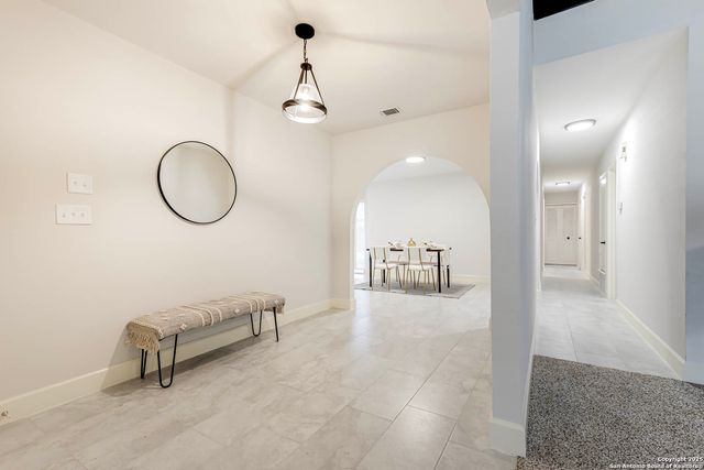 7003 Glen Walk, San Antonio, TX 78239