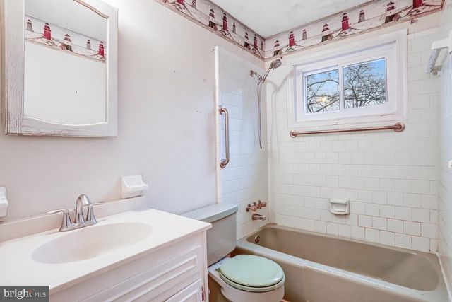 2299 PERSIMMON DR, Ijamsville, MD 21754