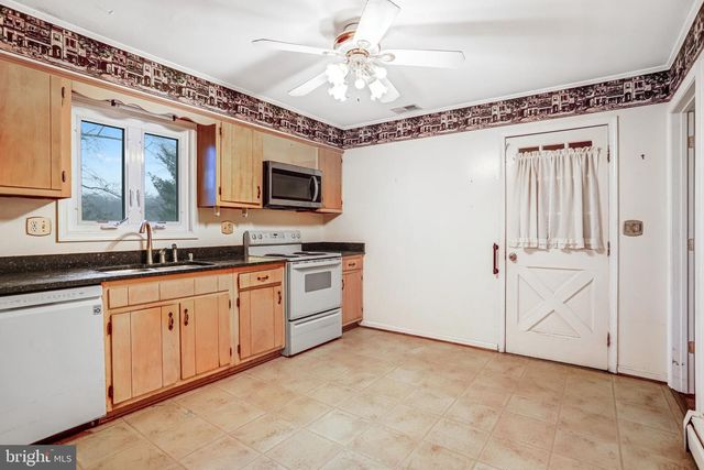 2299 PERSIMMON DR, Ijamsville, MD 21754