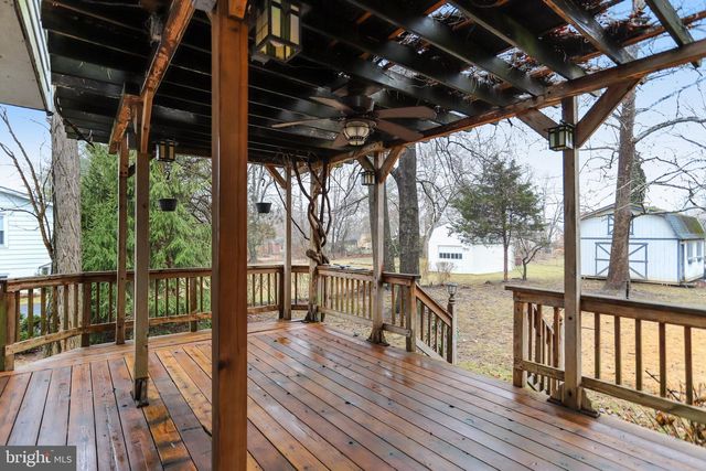 2299 PERSIMMON DR, Ijamsville, MD 21754