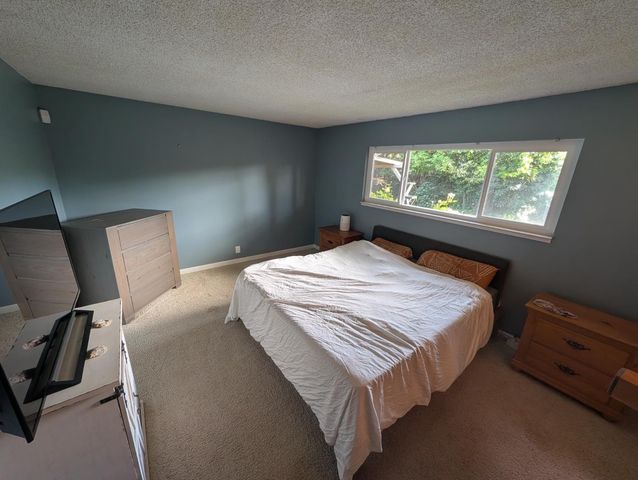 10000 El Chorlito Dr, Rancho Cordova, CA 95670