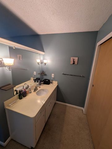 10000 El Chorlito Dr, Rancho Cordova, CA 95670