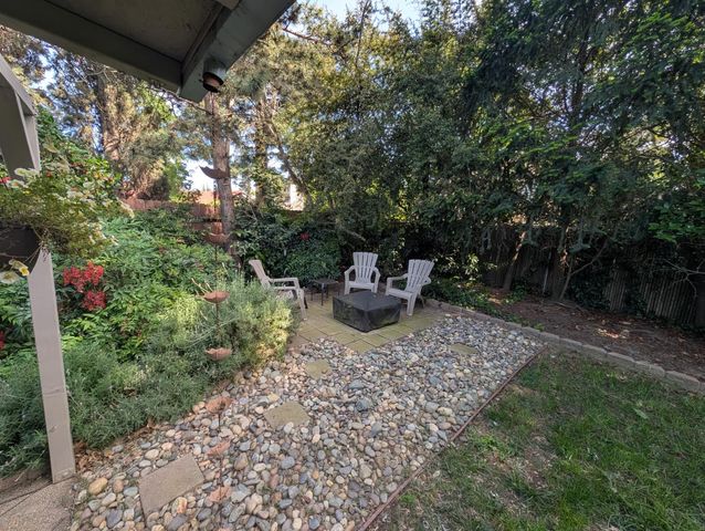 10000 El Chorlito Dr, Rancho Cordova, CA 95670