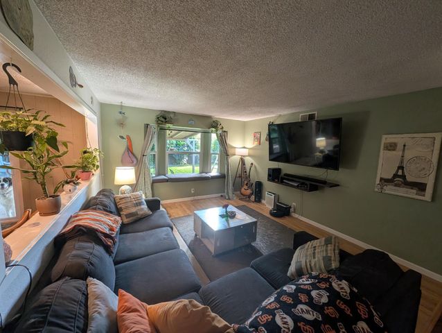 10000 El Chorlito Dr, Rancho Cordova, CA 95670