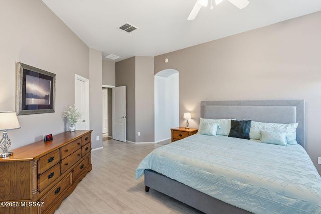 10043 E Denver Hill Drive, Tucson, AZ 85748