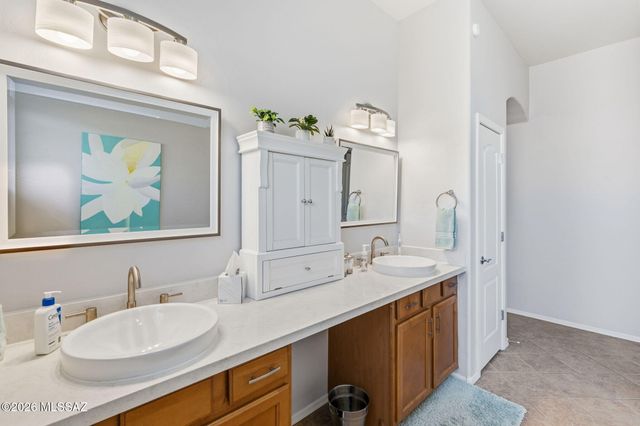 10043 E Denver Hill Drive, Tucson, AZ 85748