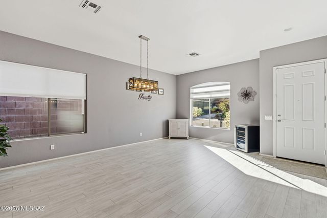 10043 E Denver Hill Drive, Tucson, AZ 85748