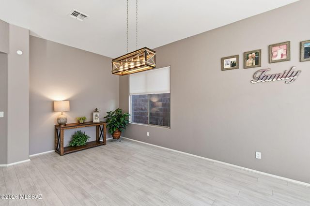 10043 E Denver Hill Drive, Tucson, AZ 85748