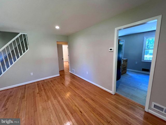 1703 LEE RD, Fort Washington, MD 20744