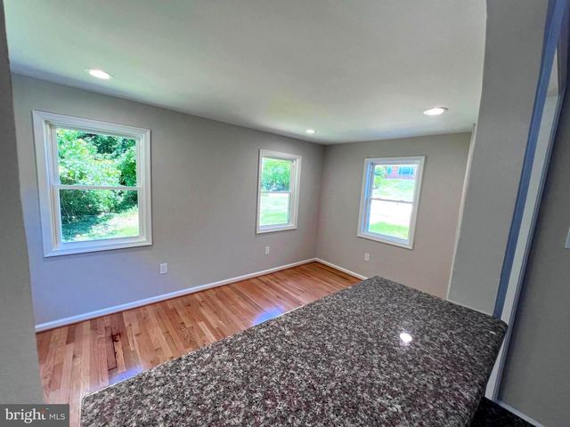 1703 LEE RD, Fort Washington, MD 20744