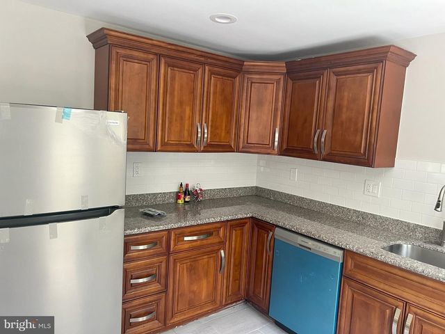 1703 LEE RD, Fort Washington, MD 20744