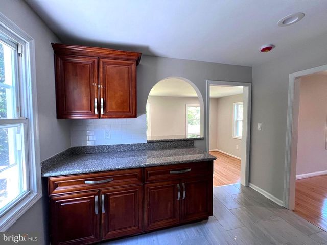 1703 LEE RD, Fort Washington, MD 20744