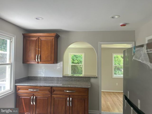 1703 LEE RD, Fort Washington, MD 20744