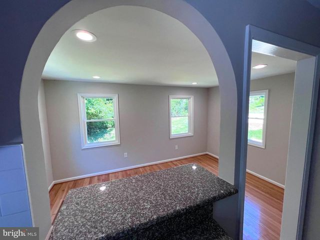 1703 LEE RD, Fort Washington, MD 20744