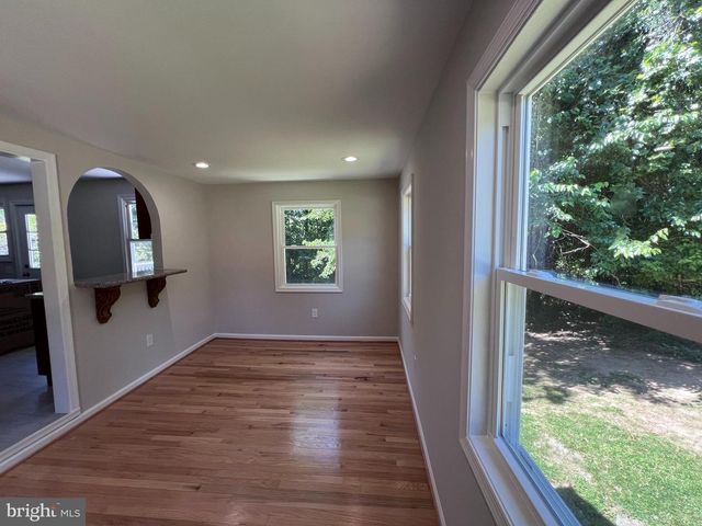 1703 LEE RD, Fort Washington, MD 20744