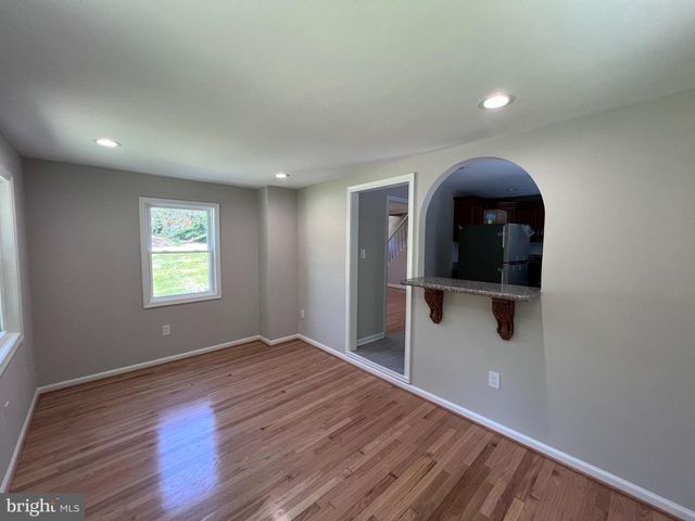 1703 LEE RD, Fort Washington, MD 20744