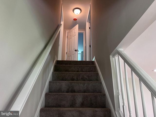 1703 LEE RD, Fort Washington, MD 20744