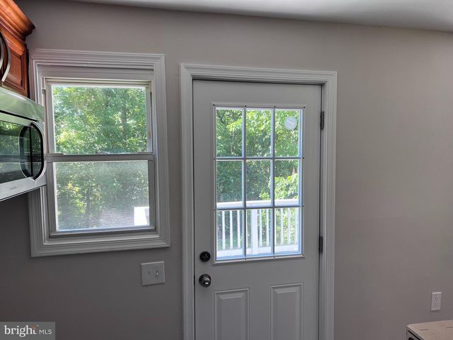1703 LEE RD, Fort Washington, MD 20744