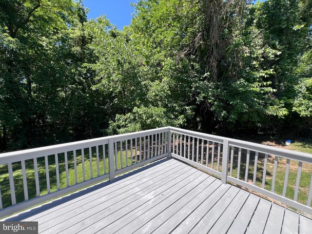 1703 LEE RD, Fort Washington, MD 20744