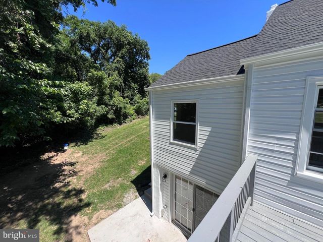 1703 LEE RD, Fort Washington, MD 20744