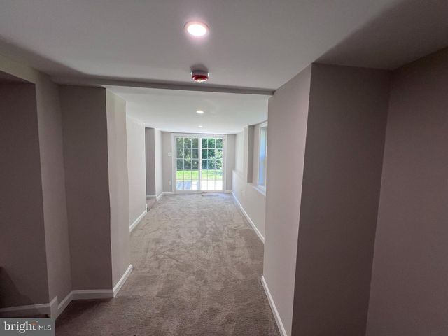 1703 LEE RD, Fort Washington, MD 20744